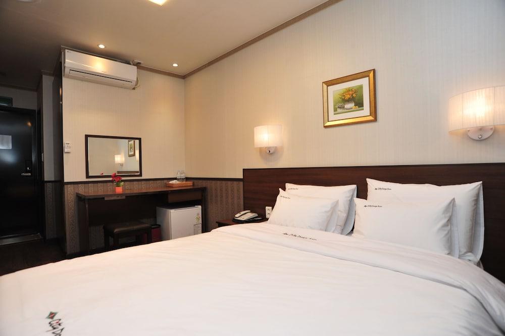 Global Inn Seoul Dongdaemun City Days Inn Екстериор снимка