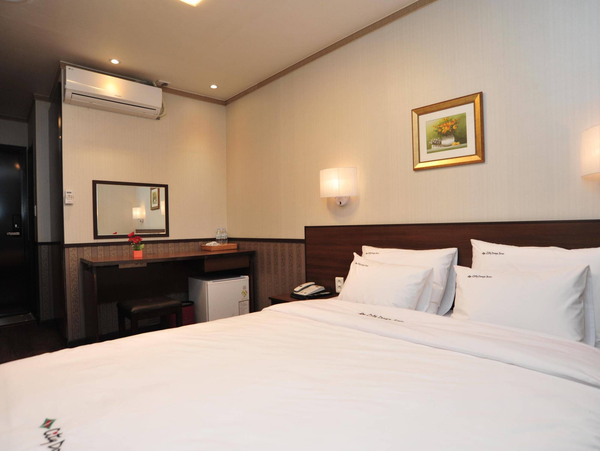 Global Inn Seoul Dongdaemun City Days Inn Екстериор снимка