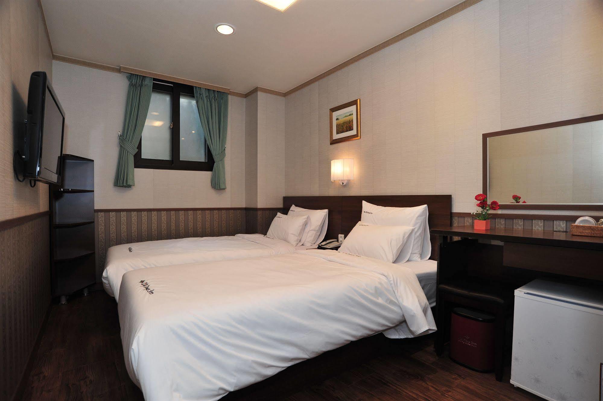 Global Inn Seoul Dongdaemun City Days Inn Екстериор снимка