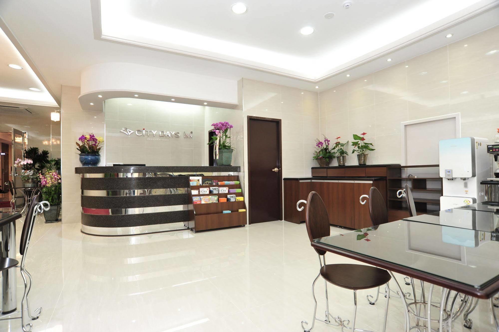 Global Inn Seoul Dongdaemun City Days Inn Екстериор снимка