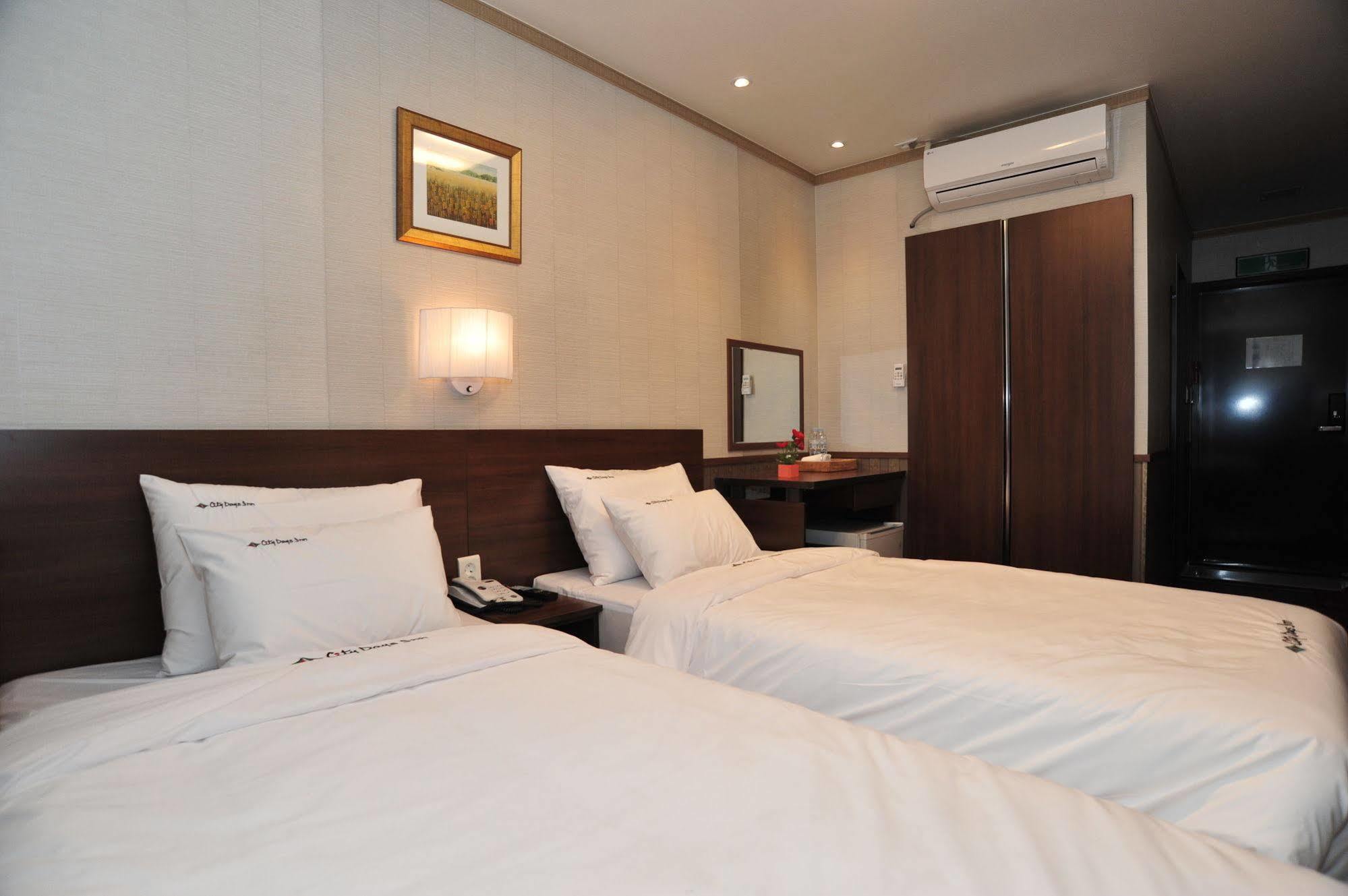 Global Inn Seoul Dongdaemun City Days Inn Екстериор снимка