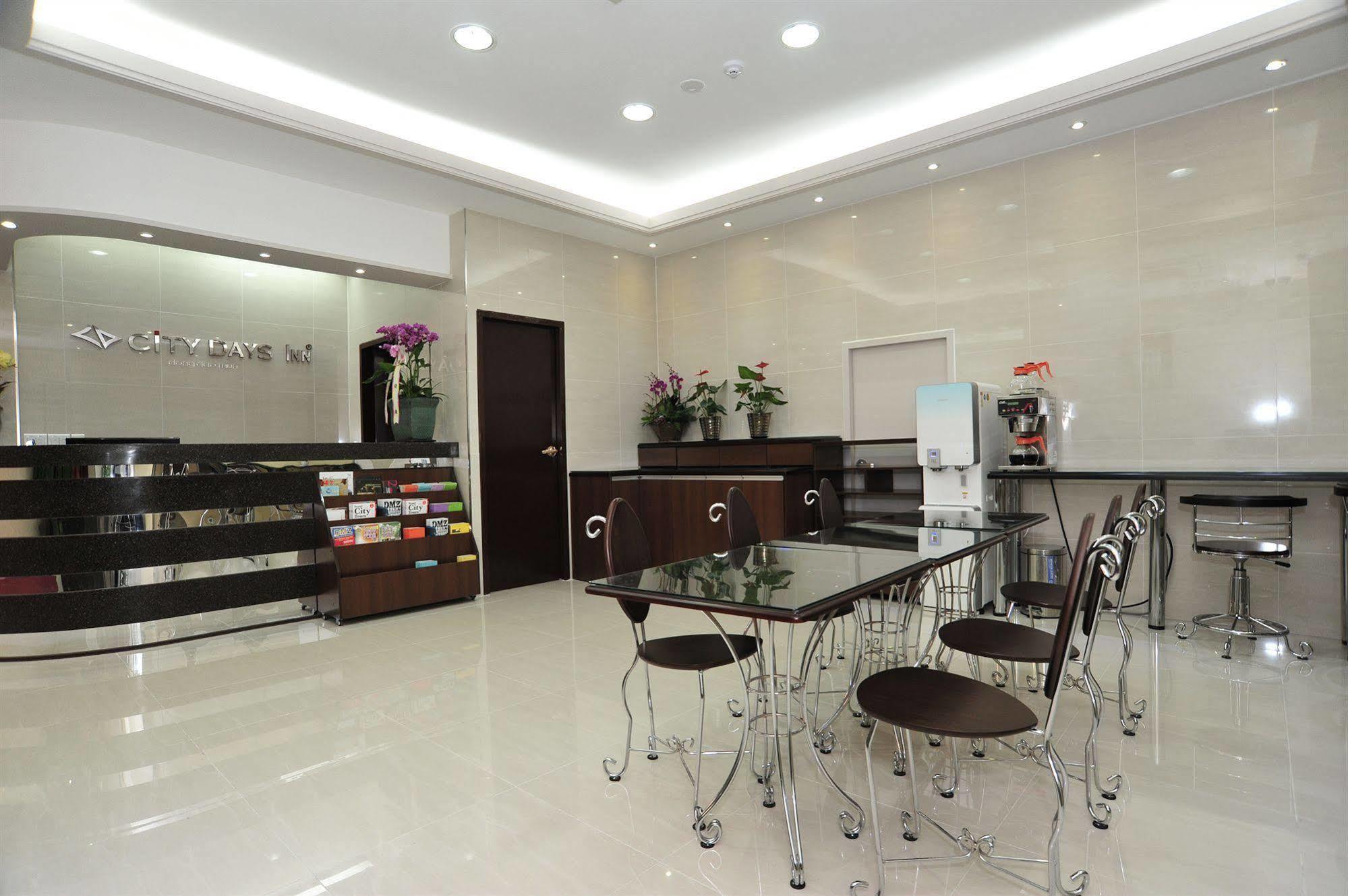 Global Inn Seoul Dongdaemun City Days Inn Екстериор снимка