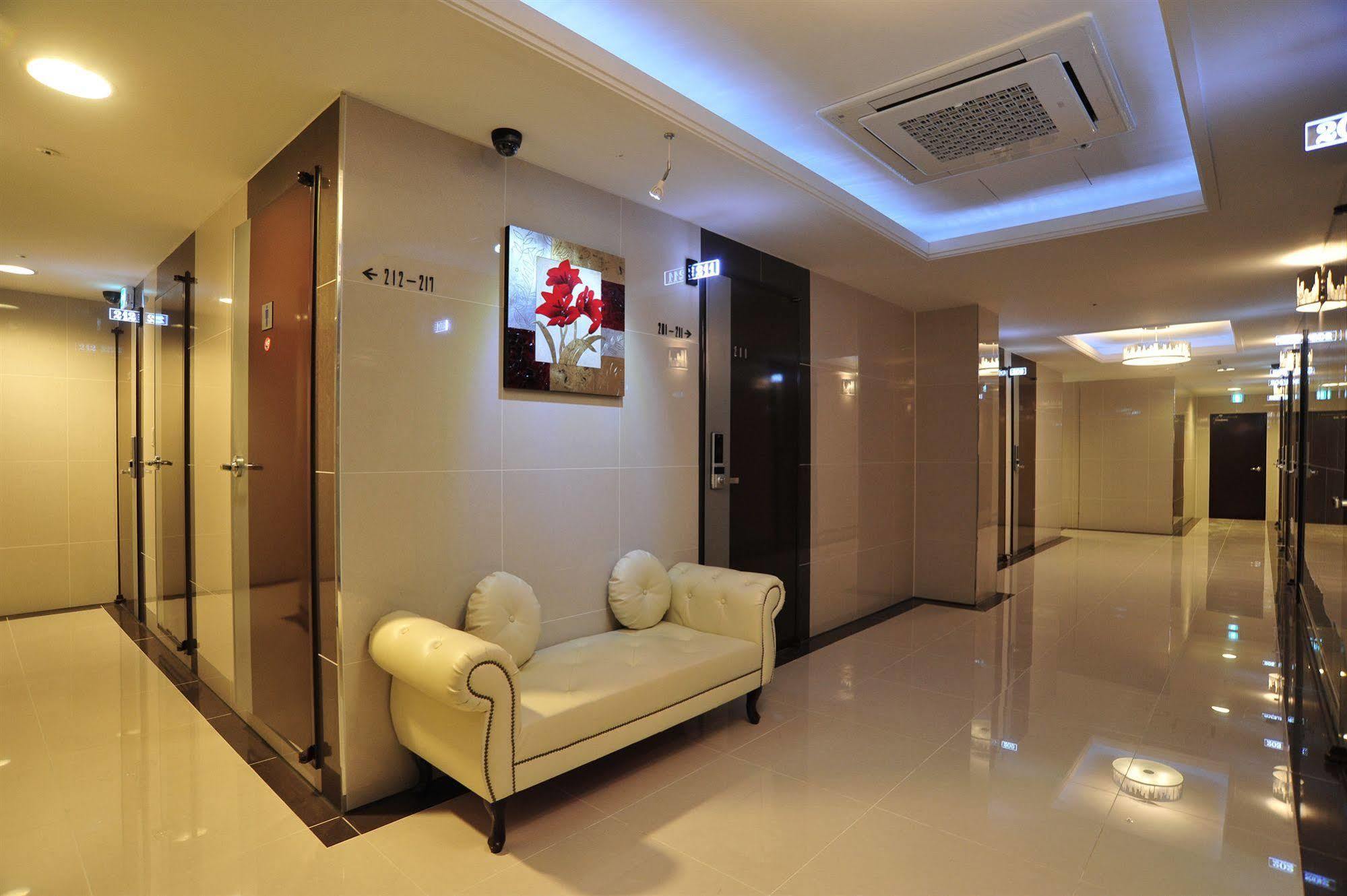 Global Inn Seoul Dongdaemun City Days Inn Екстериор снимка