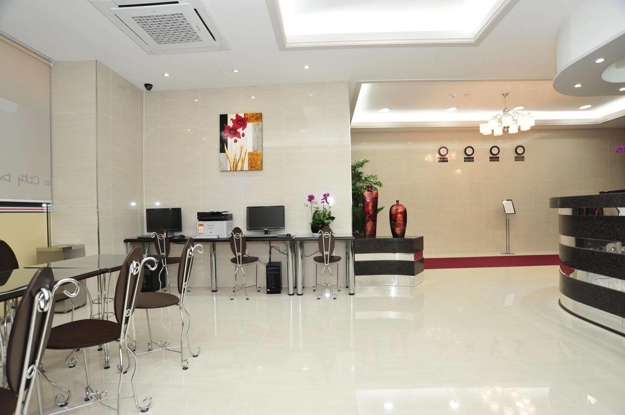 Global Inn Seoul Dongdaemun City Days Inn Екстериор снимка
